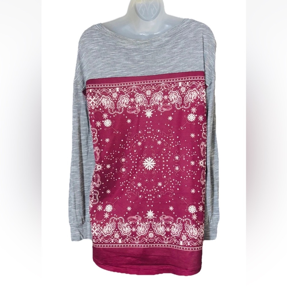 Suzanne Betro Weekend Wine Gray Bandana Print Henley Top Women’s Size M Boho - Picture 3 of 9